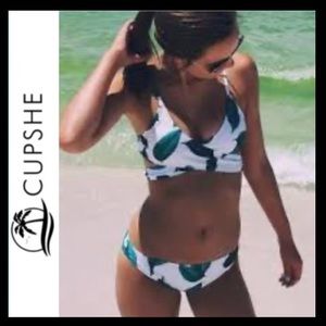 🎈SALE🎈NWT Cupshe Palm Leaf Wrap Bikini